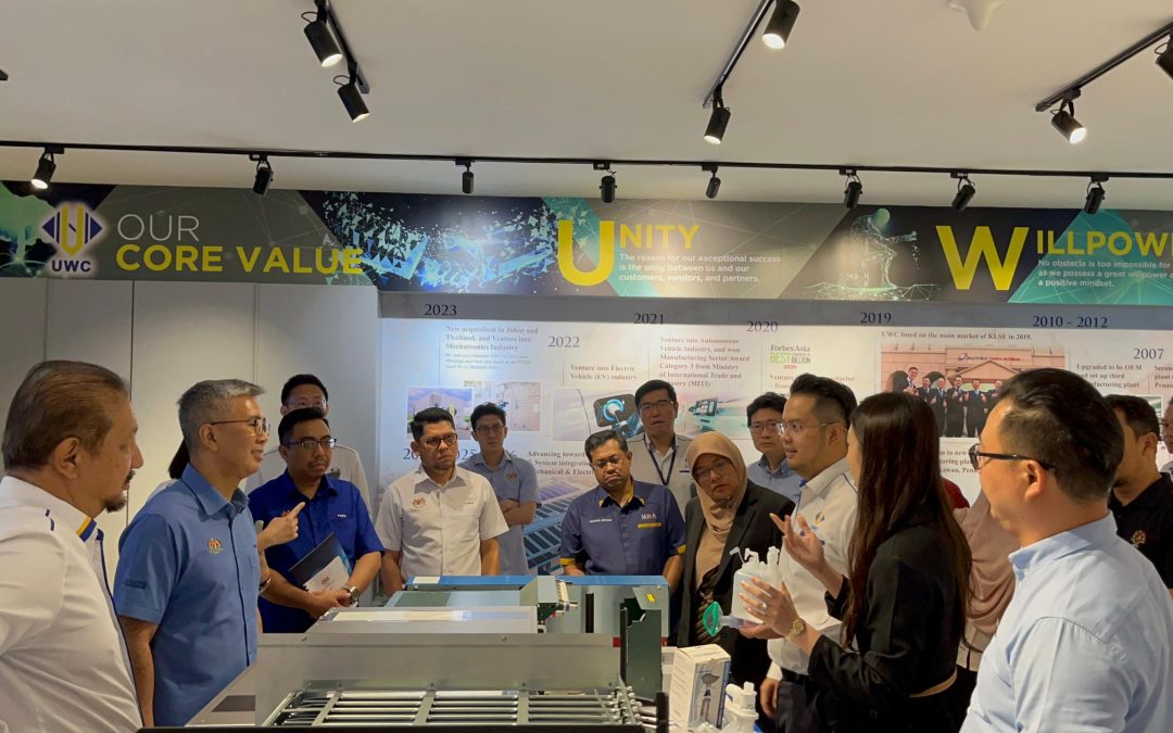 MITI & Agencies Visit at sister company, UWC Berhad